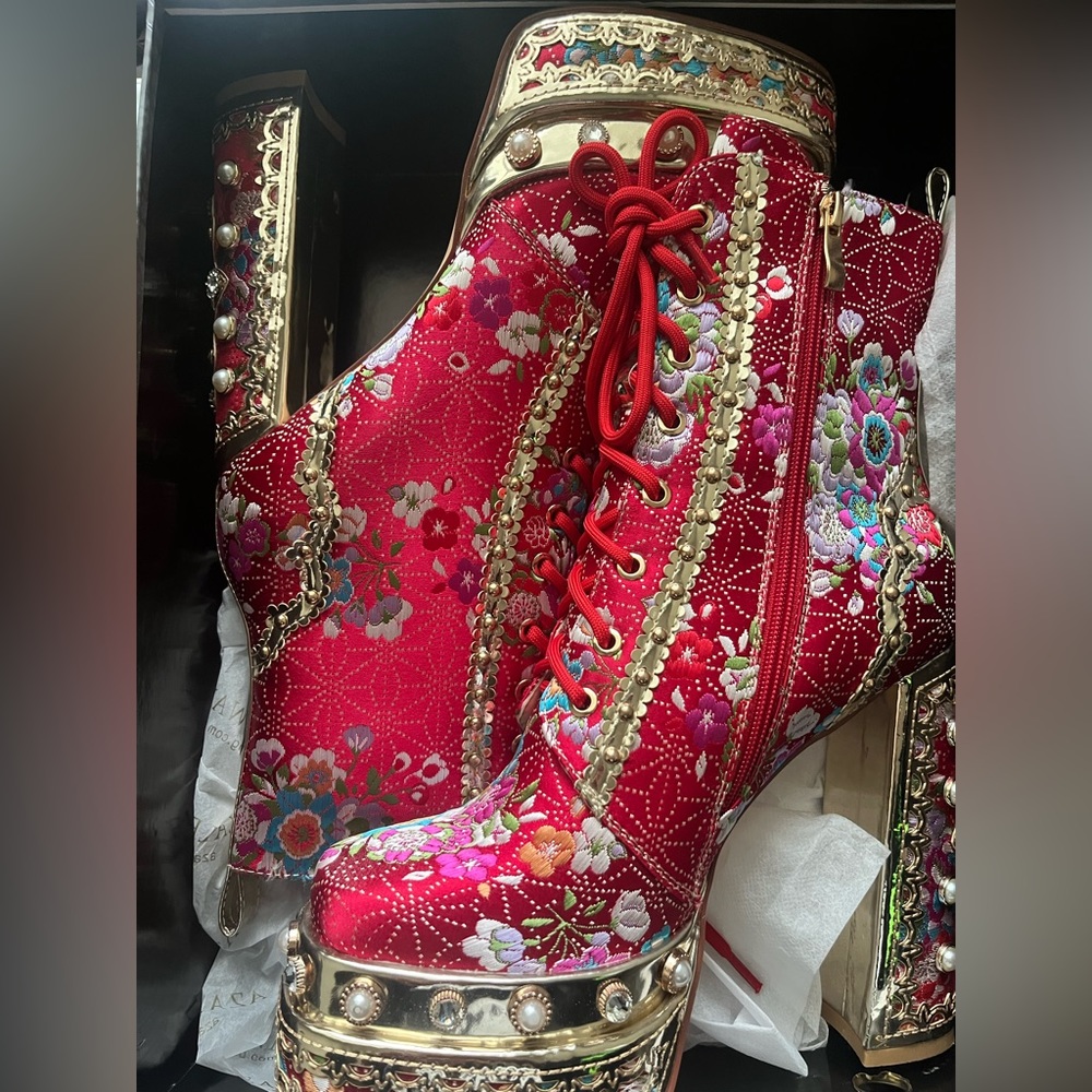 AKIRA AZALEA WANG RICHIE RICH CHUNKY BOOTIE IN RED